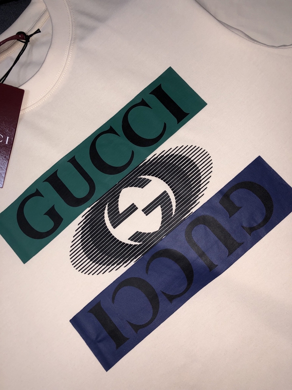 ブランドTシャツ細部ディテール